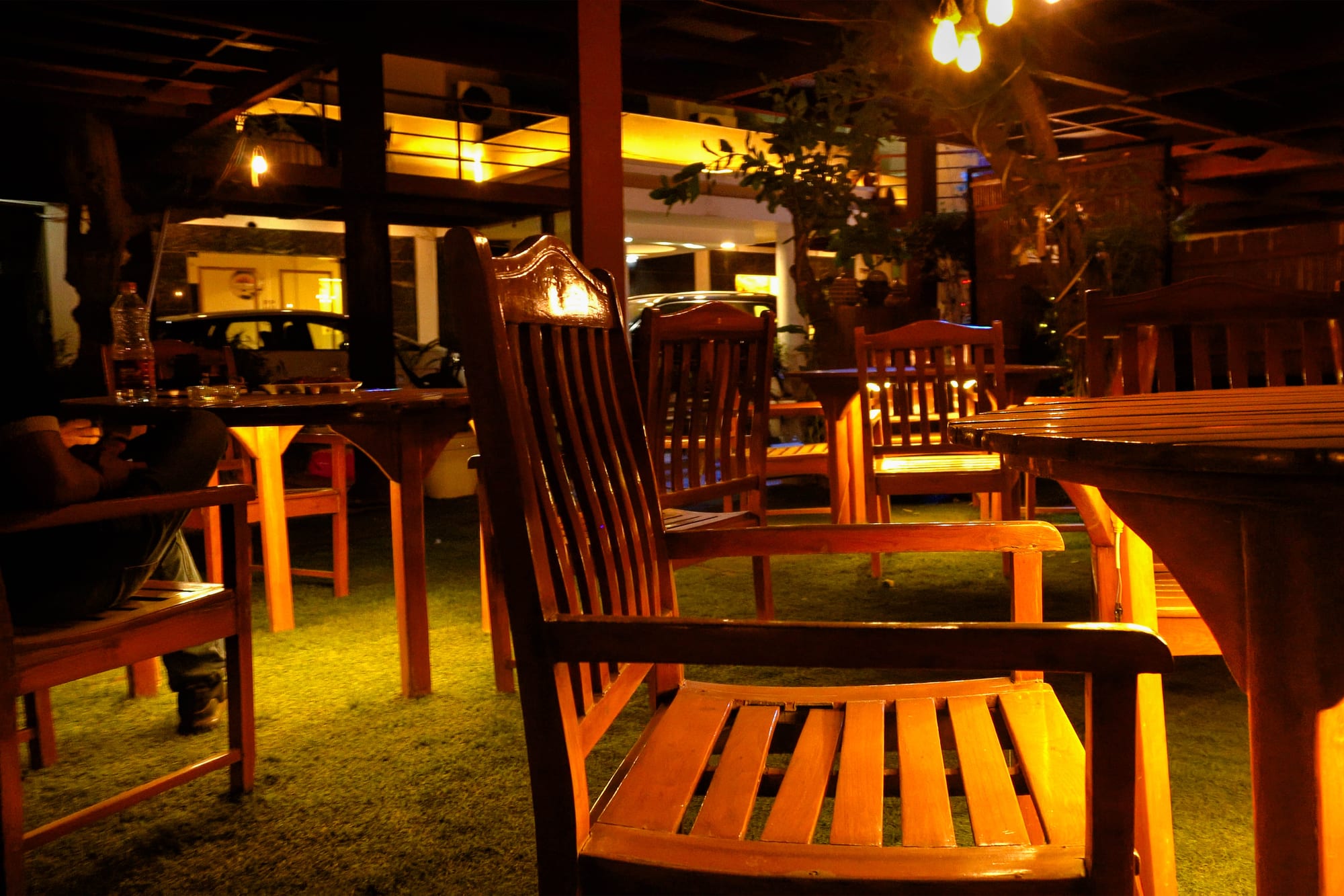 Al-Fresco Lawn Dining